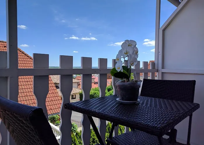 Apartament Valloris *