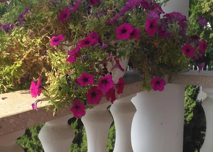 Valloris Apartament *